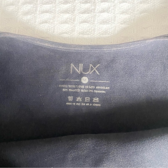 NUX Gray crop Tank Top with Cyclebar logo size medium - Picture 3 of 5